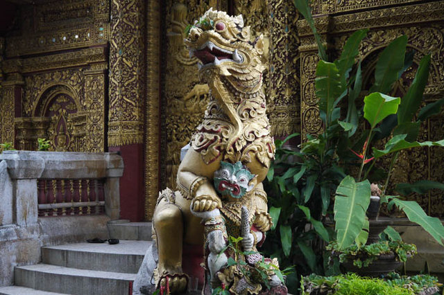 Тайский дракон, фотографии из Тайланда, тайские фотографии в цвете
