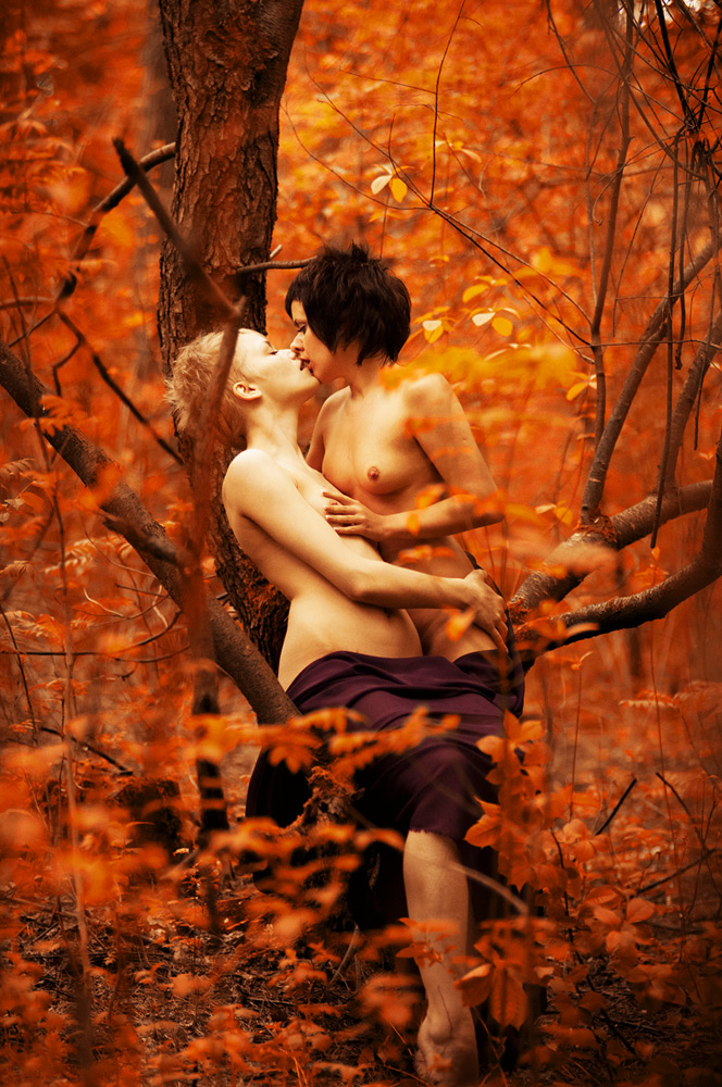 Секс В Осеннем Лесу