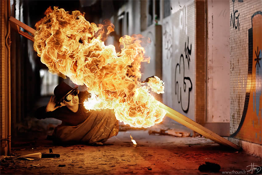 fireshow04 Стихия огня на фото Тома Лакоста