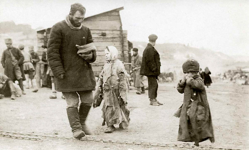 409 Россия во мгле: 1921 1923 годы глазами западных фотокорреспондентов 