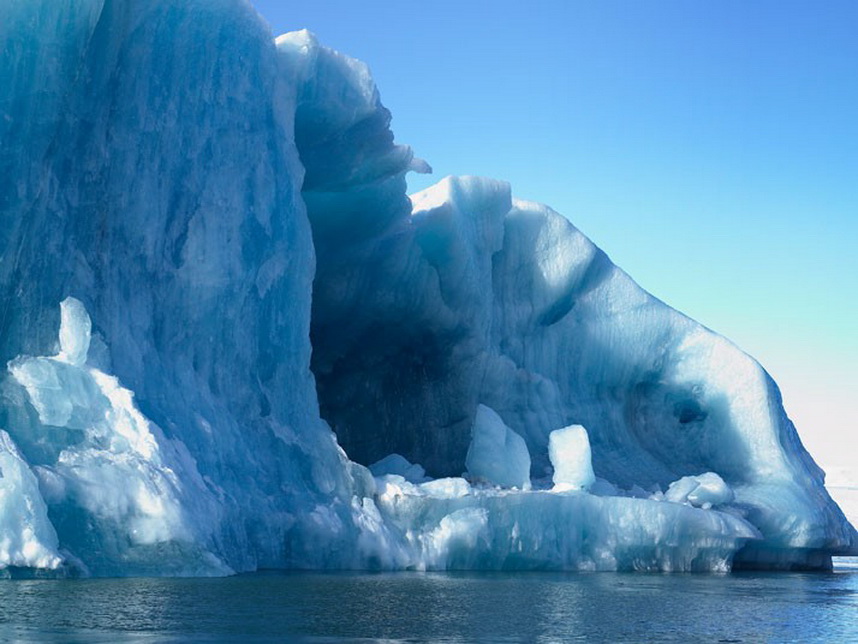 1764 Голубые айсберги и ледники Исландии