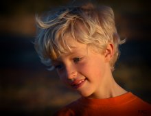 Тёплый портрет. / Немецкий мальчик Белые волосы Голубые глаза.