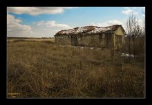 Старый дом / Здесь уже никто не живет