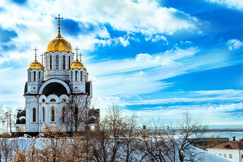 На берегу / Храм в честь Святого великомученика Георгия Победоносца
Самара