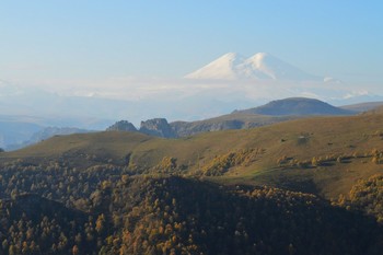 Утро с Эльбрусом..... / КЧР. Кичи-Балык. Вид на северный склон Эльбруса. Октябрь