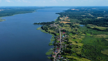 Озеро Свирь / Озеро Свирь и одноимённый посёлок
