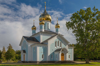 Осенний день в монастыре.... / ***