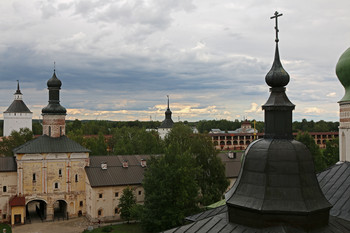 Купола / Кирилло-Белозерский монастырь. Август 2021 г.