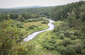 Река Серга, Свердловская область / долина Уральской реки в парке Оленьи ручьи