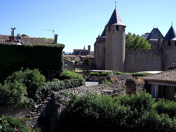 Виды на замок / CARCASSONNE (КАРКАСОН ИЛИ КАРКАССОН)
