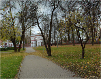 в городе осень / [img]https://i.imgur.com/IuPjHxZ.jpg[/img][img]https://i.imgur.com/2aYHi2d.jpg[/img]