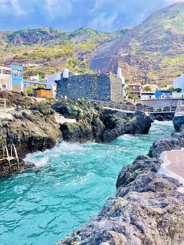 &nbsp; / Piscinas naturales en Tenerife