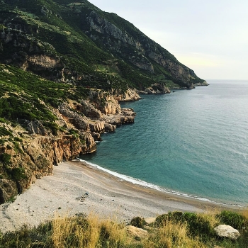 &nbsp; / Beautiful sea meets with mountain