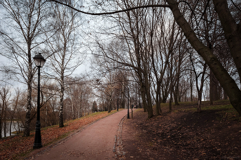 В осеннем парке... / ***