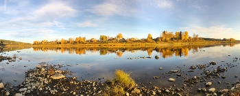 река Сухона / осень