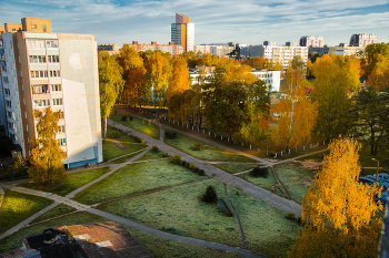 Из моего окна осень уже видна / Встал утром кофе делаю а тут такая красота