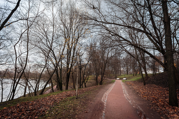 В осеннем парке... / ***