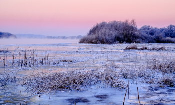 В декабре. / Морозное утро на реке Ока.