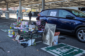 Блошиный рынок / .....