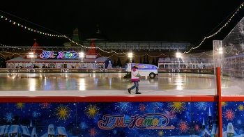 Каток на Красной площади / Москва