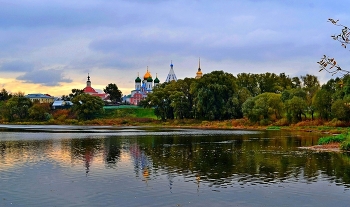 Осень в городе / Коломна. Кремль. Москва-река