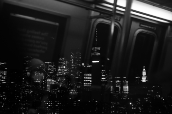 Манхэттен их окна метропоезда / ***