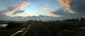 После дождя / Подмосковье, лето, после дождя. Панорама 7 верт. кадров.