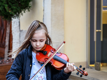 Девочка и скрипка / или мелодия для влюблённых в день Святого Валентина