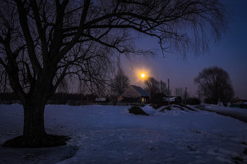 Восход луны / д. Серково