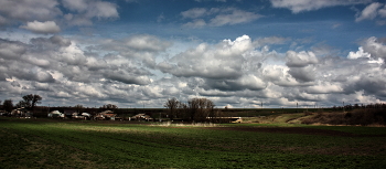 Весенний мотив... / Начало села, поле,дома,облака