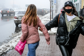 Хорошее настроение... / Апрель в городе...