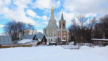 Храм Преображения Господня в селе Остров (Московская область/Ленинский район) / Храм Преображения Господня в селе Остров (Московская область/Ленинский район)