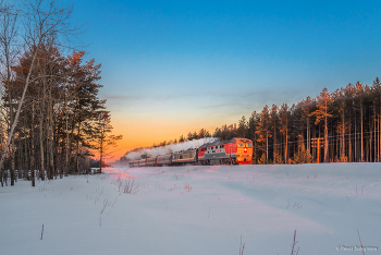 Утренний пассажирский / Тепловоз ТЭП70-0482 с пассажирским поездом на перегоне Азанка - Тавда, Свердловская область.