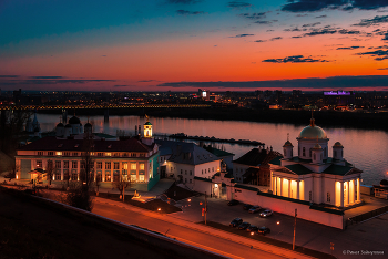 Вечерний Нижний Новгород / Семинарская церковь Алексия, митрополита Московского и Нижегородская духовная семинария