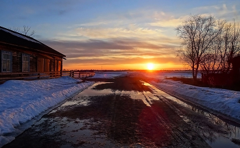 Весенний закат / Томская область, село