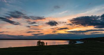 За красотой заката. / ...