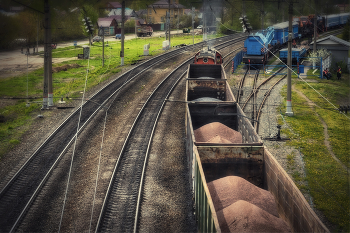 Железнодорожная жизнь / А мимо пролетают поезда...