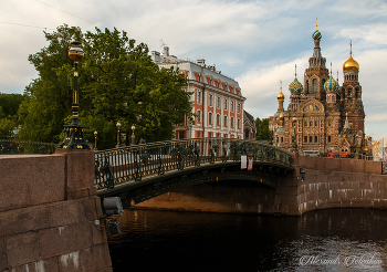 Вид на Мало-Конюшенный мост. / ***