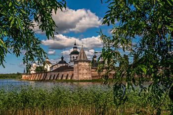 Кирилло-Белозерский монастырь / лето, после полудня, Кирилло-Белозерский монастырь, Вологодская область