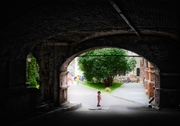 &quot; Темнота меня пугает...&quot; / На территории Высока - Петровского монастыря.