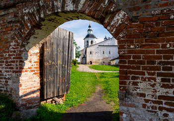 преданья старины глубокой... / лето, Кирилло-Белозерский монастырь, Вологодская область