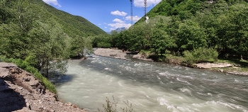 Слияние Белой и Черной Арагви / Пасанаури.Грузия