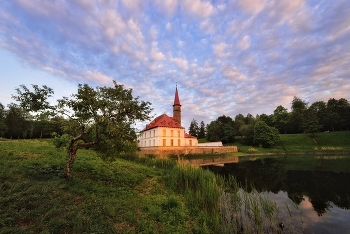 Приоратский замок. / ...