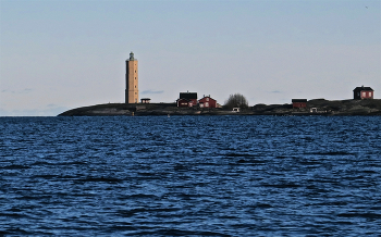 Маяк Сёдершер близ Хельсинки II / Архипелаг Порвоо (Porvoo), Финский залив. 
https://photocentra.ru/work/1027726?id_auth_photo=29736