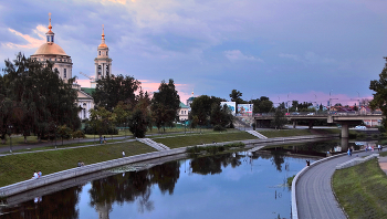 В городе первого салюта / Город первого салюта Орёл отмечает день города и 79-ю годовщину освобождения от фашизма