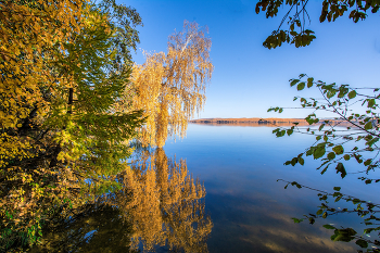 На озере осень / Уральская природа