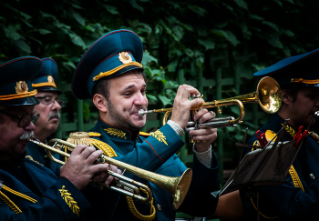 *Труби Трубач!** / выступление в Летнем саду