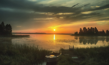 ..рассвет уходящего лета... / озеро Шлино