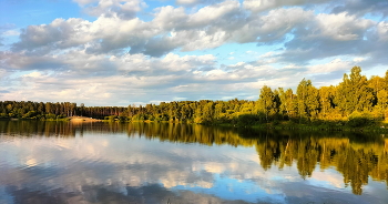 Вечер на озере / Озеро Нерское ( красное )