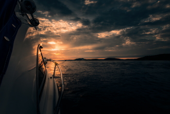 Закат на Ладоге / Ладожское озеро. Россия.